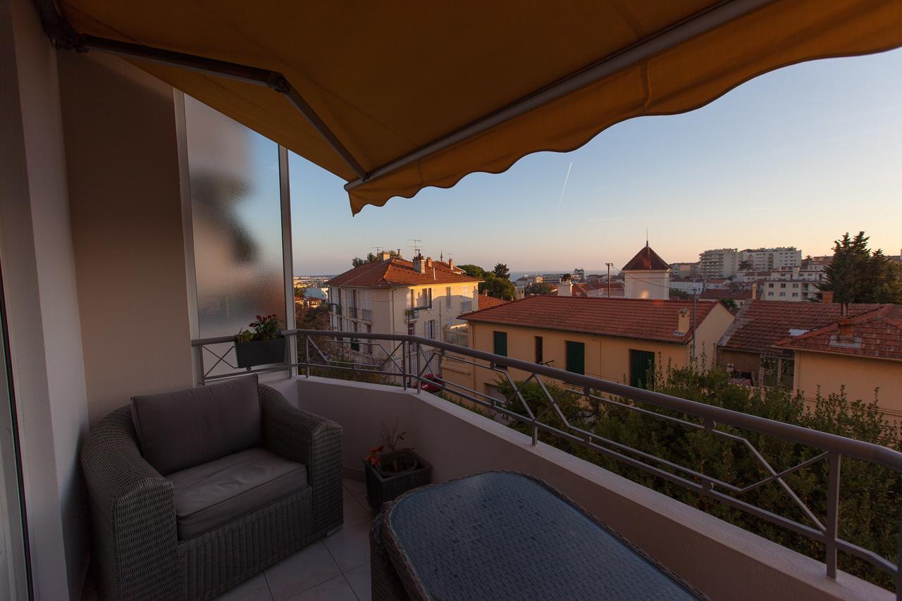 Stunning Views From This Lovely One Bedroom Apartment In Cannes Only A Short Walk From The Palais 479 Exteriör bild